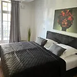 Aner 7 Luxurioeses Familienapartment Fuer Bis Zu 6 Personen Mit Kleinem Heimkino شقة *