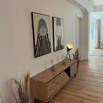 Aner 7 Luxurioeses Familienapartment Fuer Bis Zu 6 Personen Mit Kleinem Heimkino شقة *