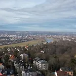 Aner 7 Luxurioeses Familienapartment Fuer Bis Zu 6 Personen Mit Kleinem Heimkino *
