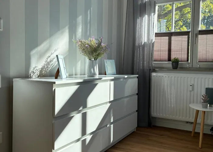 Aner7 Luxurioeses Familienapartment Fuer Bis Zu 6 Personen Mit Kleinem Heimkino Δρέσδη