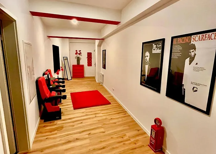 Aner7 Luxurioeses Familienapartment Fuer Bis Zu 6 Personen Mit Kleinem Heimkino Δρέσδη