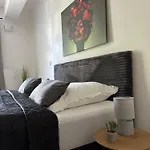 Aner7 Luxuriöses Familienapartment Für Bis Zu 6 Personen Mit Kleinem Heimkino Apartment