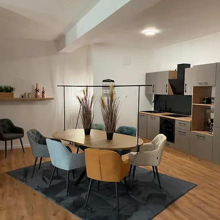Aner7 Luxuriöses Familienapartment Für Bis Zu 6 Personen Mit Kleinem Heimkino Apartment