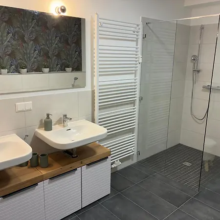 Apartamento Aner7 Luxuriöses Familienapartment Für Bis Zu 6 Personen Mit Kleinem Heimkino