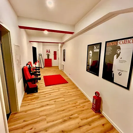 Aner 7 Luxurioeses Familienapartment Fuer Bis Zu 6 Personen Mit Kleinem Heimkino Dresde